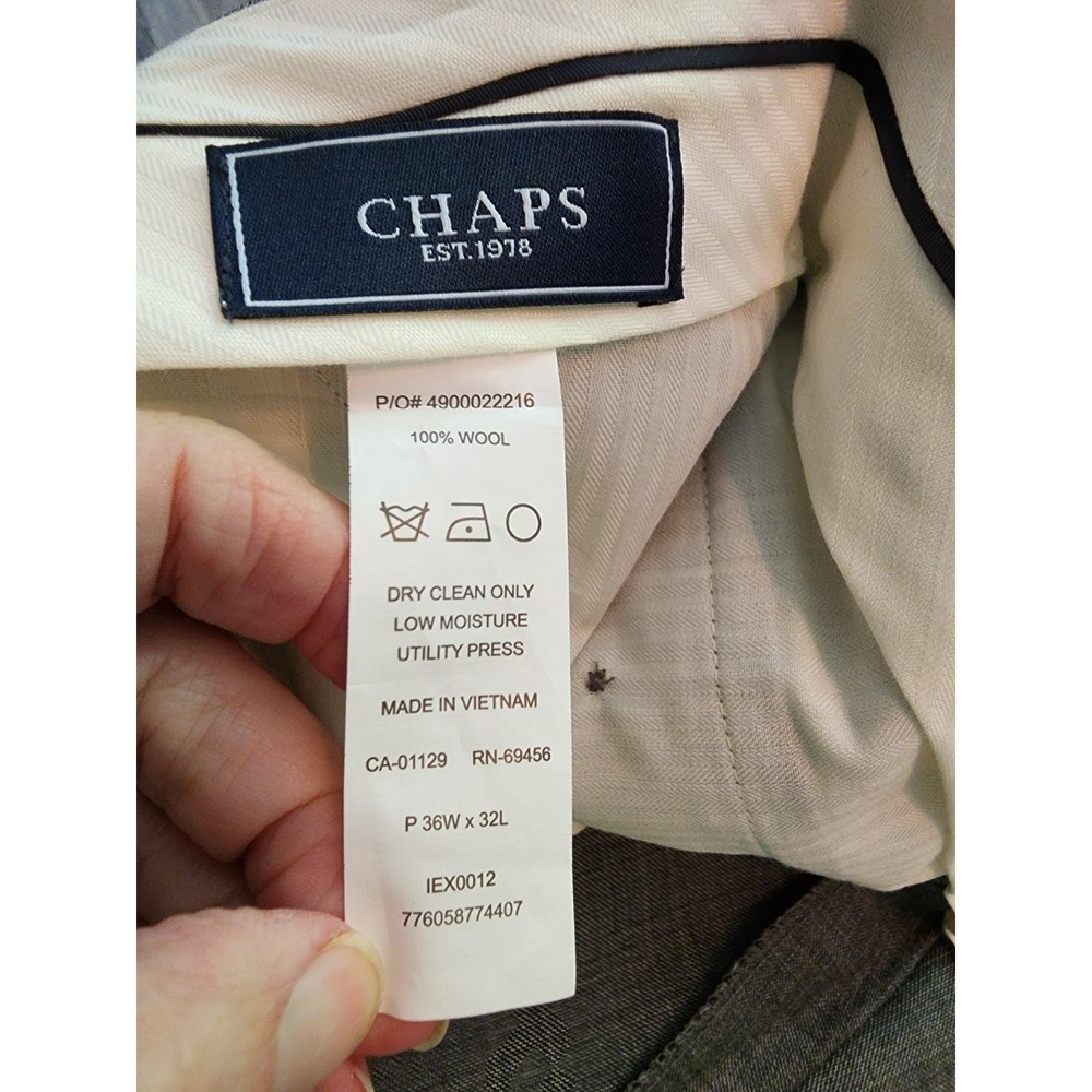 Chaps NWT Mens 36x32 100% Wool Dress Pants Gray Pleated Cuffed Career Preppy - Picture 5 of 5